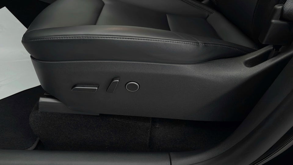 Tesla Model Y Performance AWD 5d