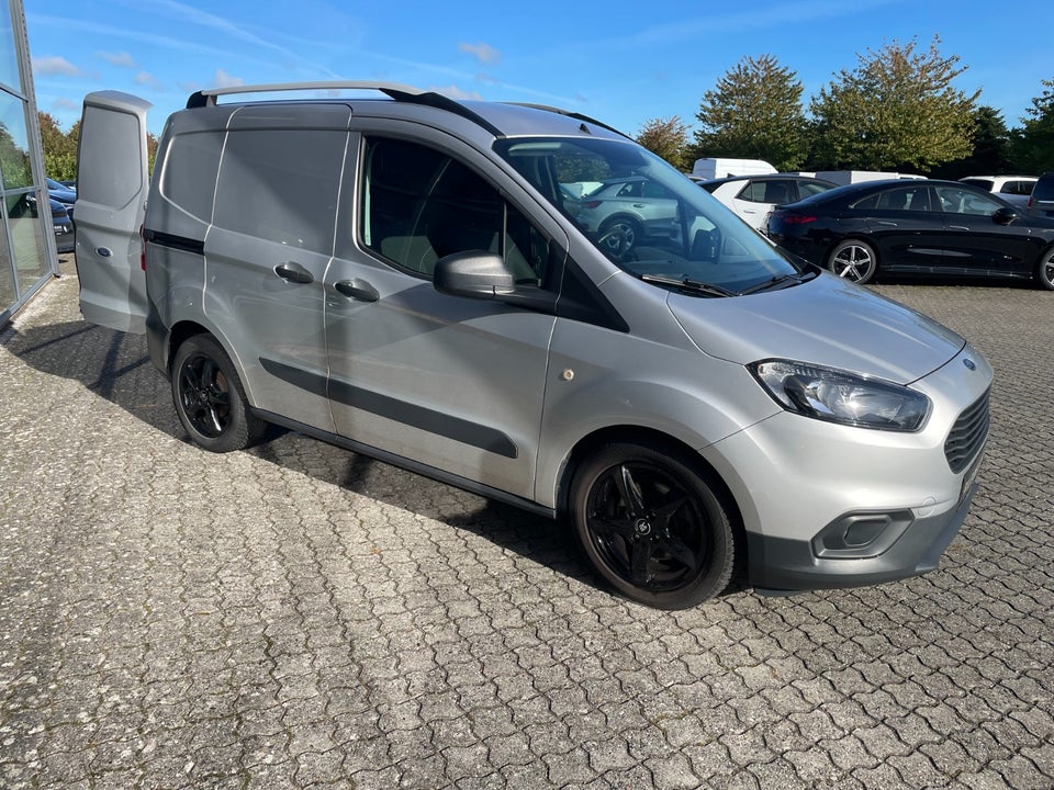 Ford Transit Courier 1,0 EcoBoost Limited