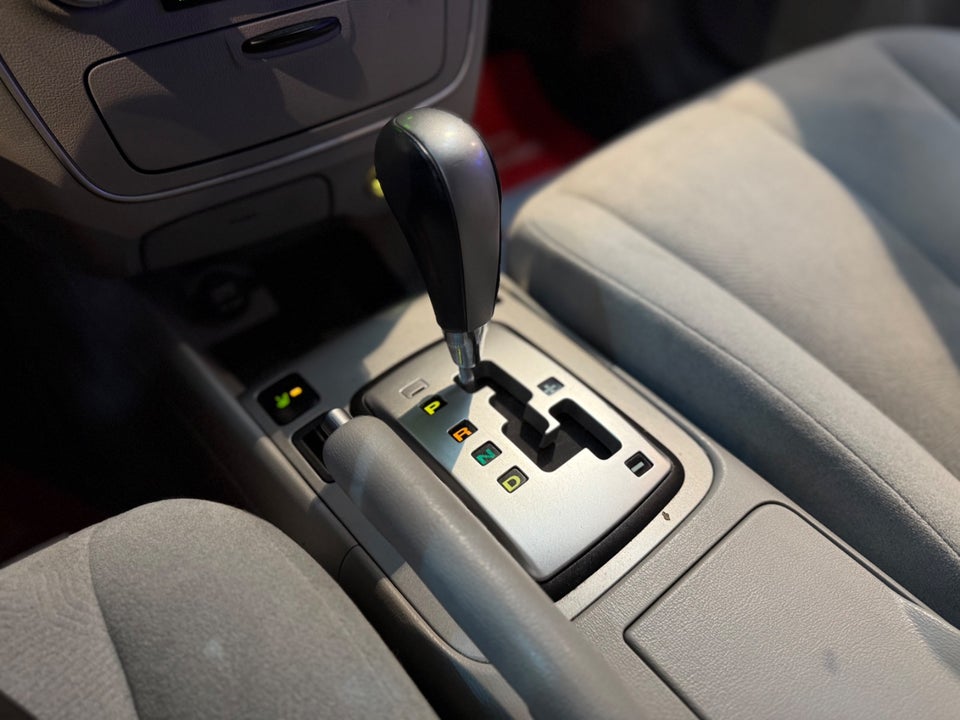 Hyundai Sonata 3,3 V6 aut. 4d