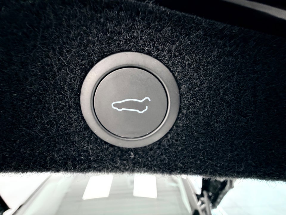 Tesla Model 3 RWD 4d