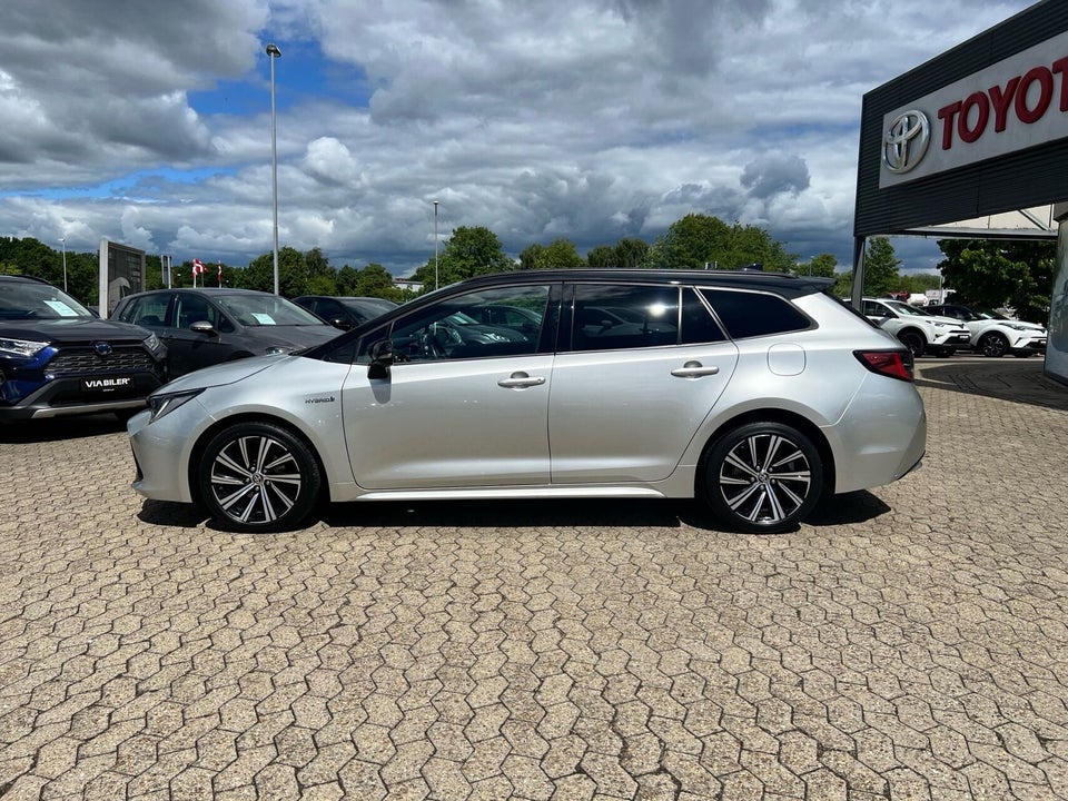 Toyota Corolla 1,8 Hybrid H3 Premium Touring Sports MDS 5d