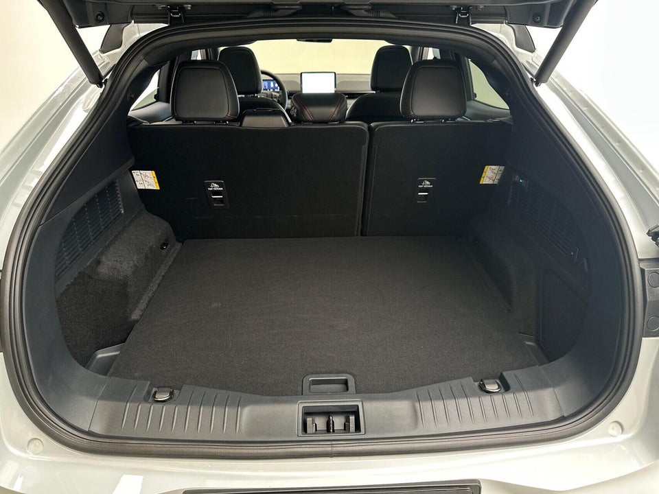 Ford Mustang Mach-E 91 Premium Extended Range AWD 5d