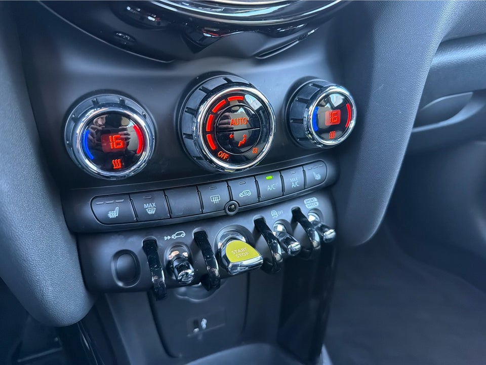 MINI Cooper SE Resolute Edition 3d