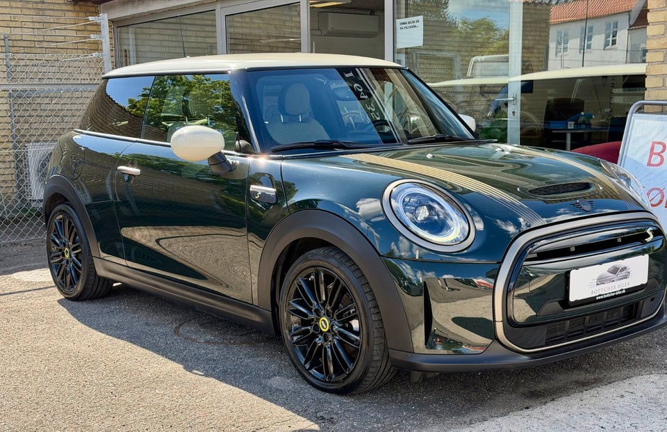 MINI Cooper SE Resolute Edition 3d