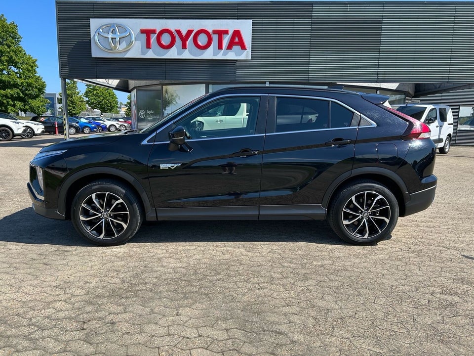Mitsubishi Eclipse Cross 2,4 PHEV Intense CVT 4WD 5d