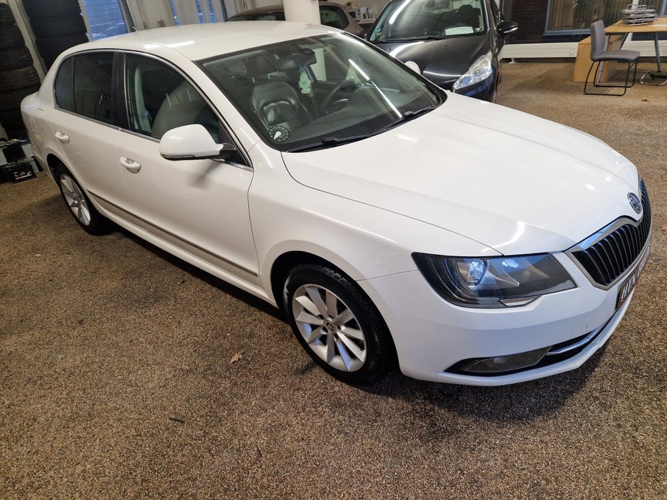 Skoda Superb 2,0 TDi 170 Elegance DSG 5d