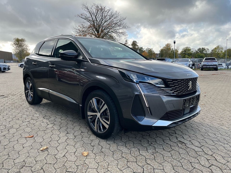 Peugeot 3008 1,6 Hybrid First Selection EAT8 5d