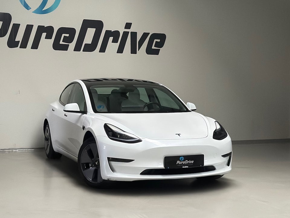 Tesla Model 3 Long Range AWD 4d