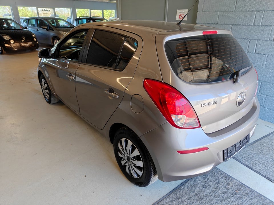 Hyundai i20 1,25 Comfort 5d