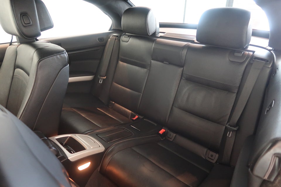 BMW 325i 3,0 Cabriolet Steptr. 2d