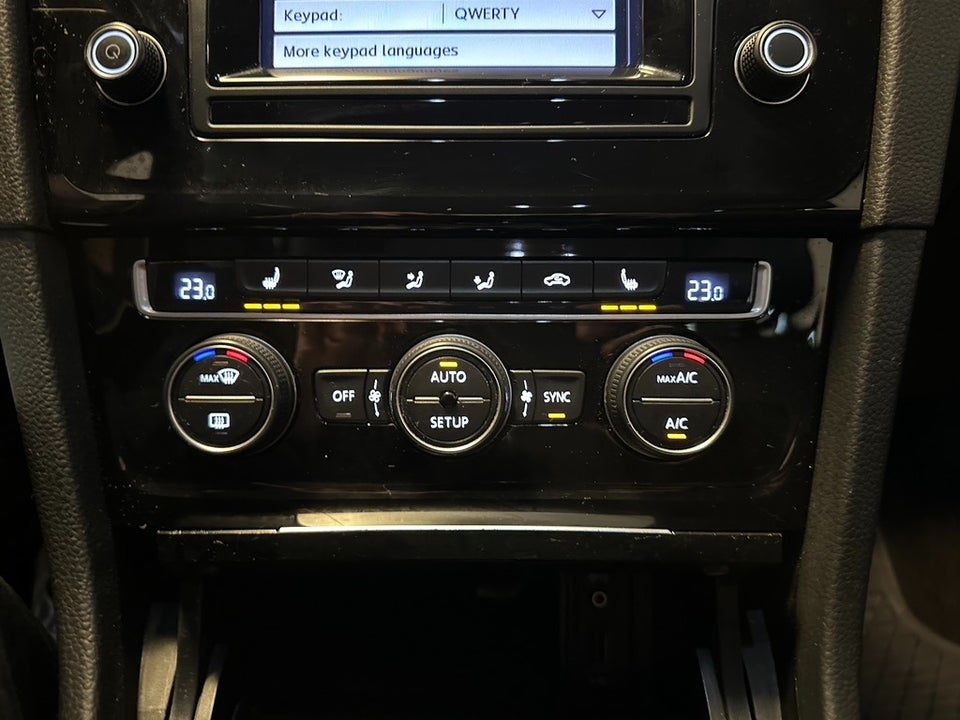 VW Golf VII 2,0 TDi 150 Comfortline BMT 5d