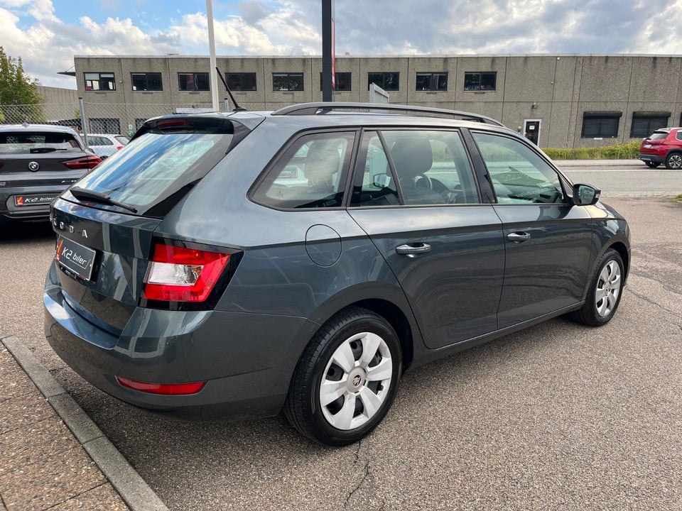 Skoda Fabia 1,0 MPi 60 Ambition Combi 5d