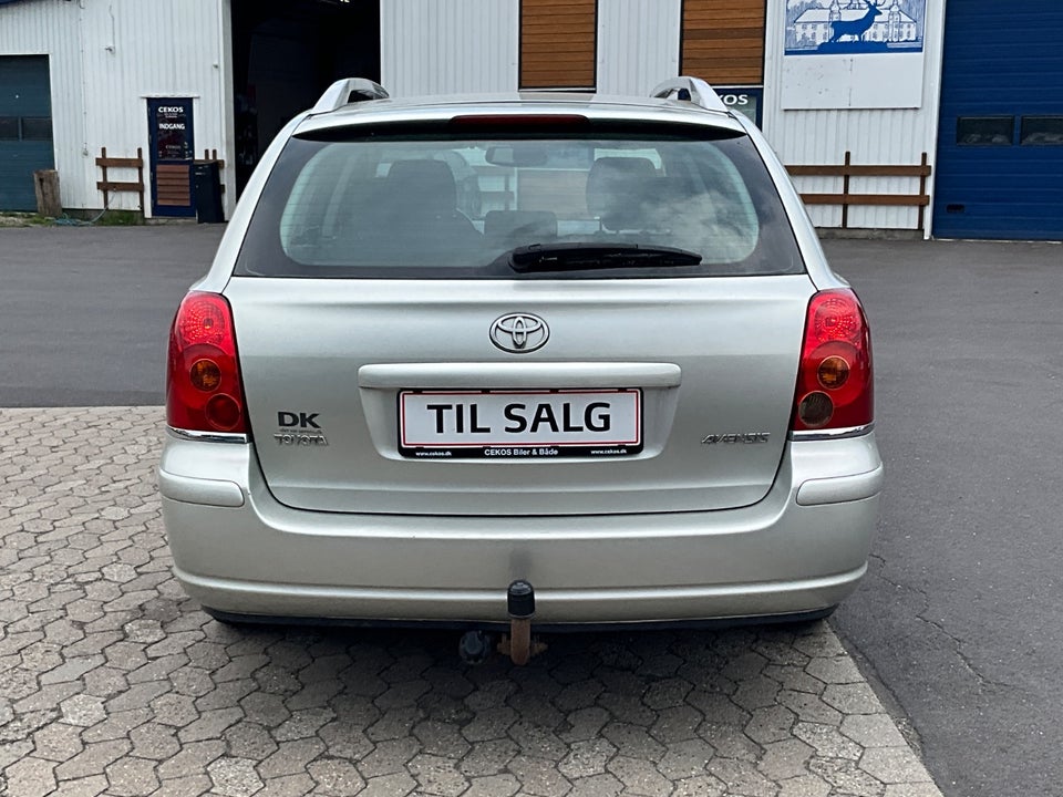 Toyota Avensis 1,8 VVT-i Sol stc. 5d