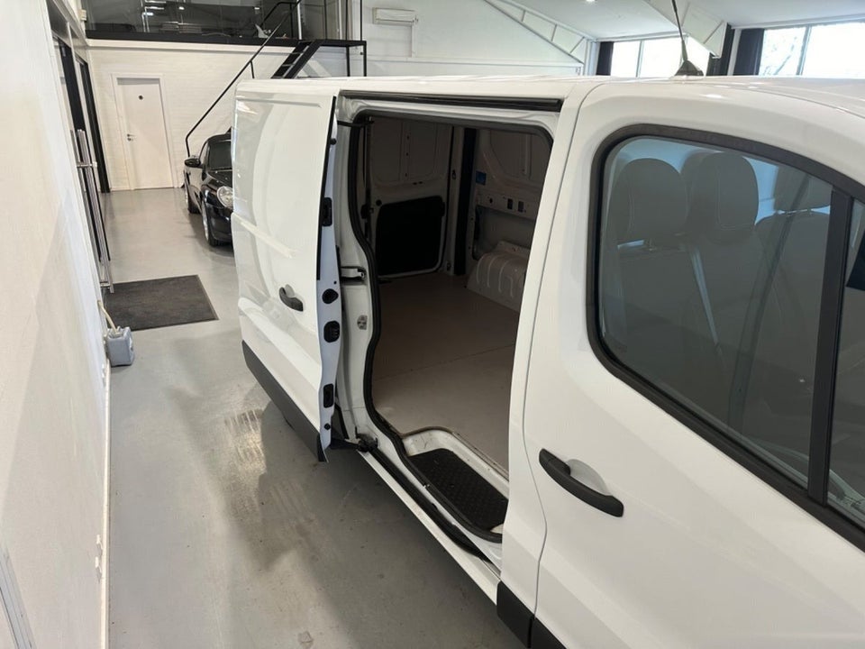 Nissan NV300 1,6 dCi 125 L2H1 Comfort Van