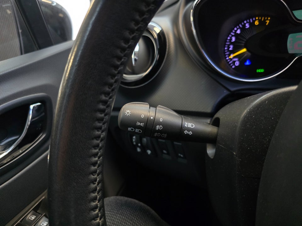 Renault Captur 1,2 TCe 120 Expression EDC 5d