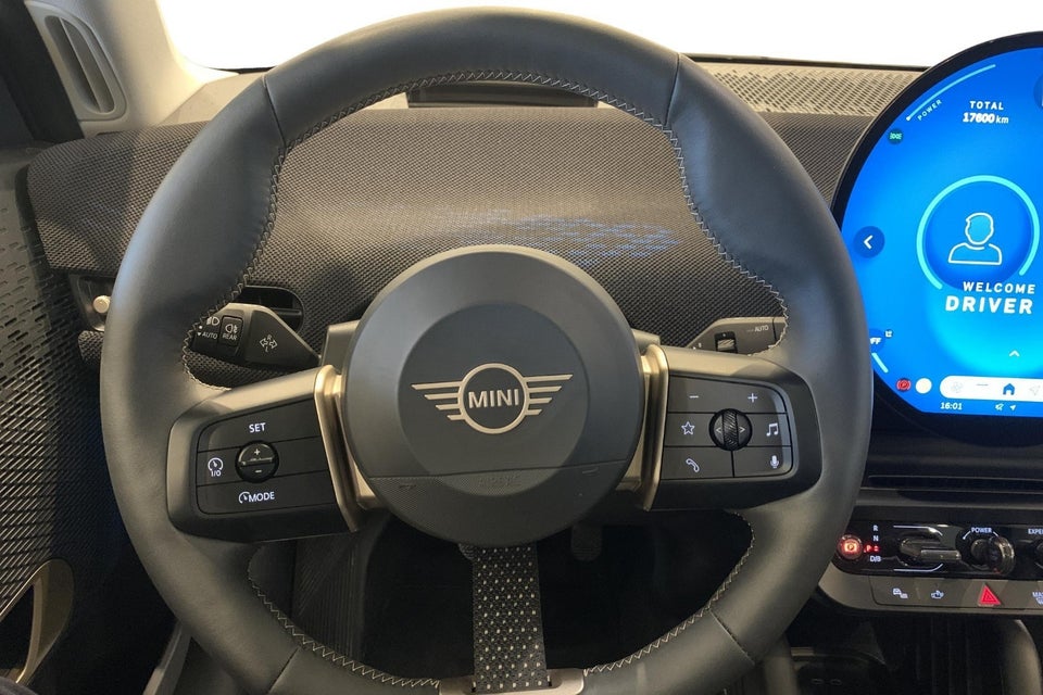 MINI Cooper SE Classic Trim M 3d