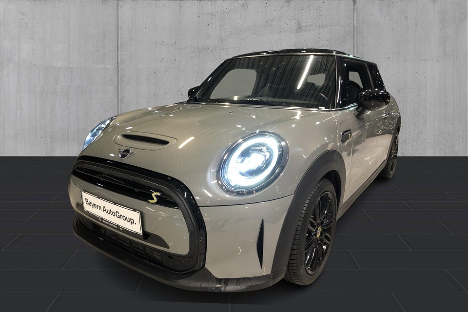 MINI Cooper SE Classic Trim 3d