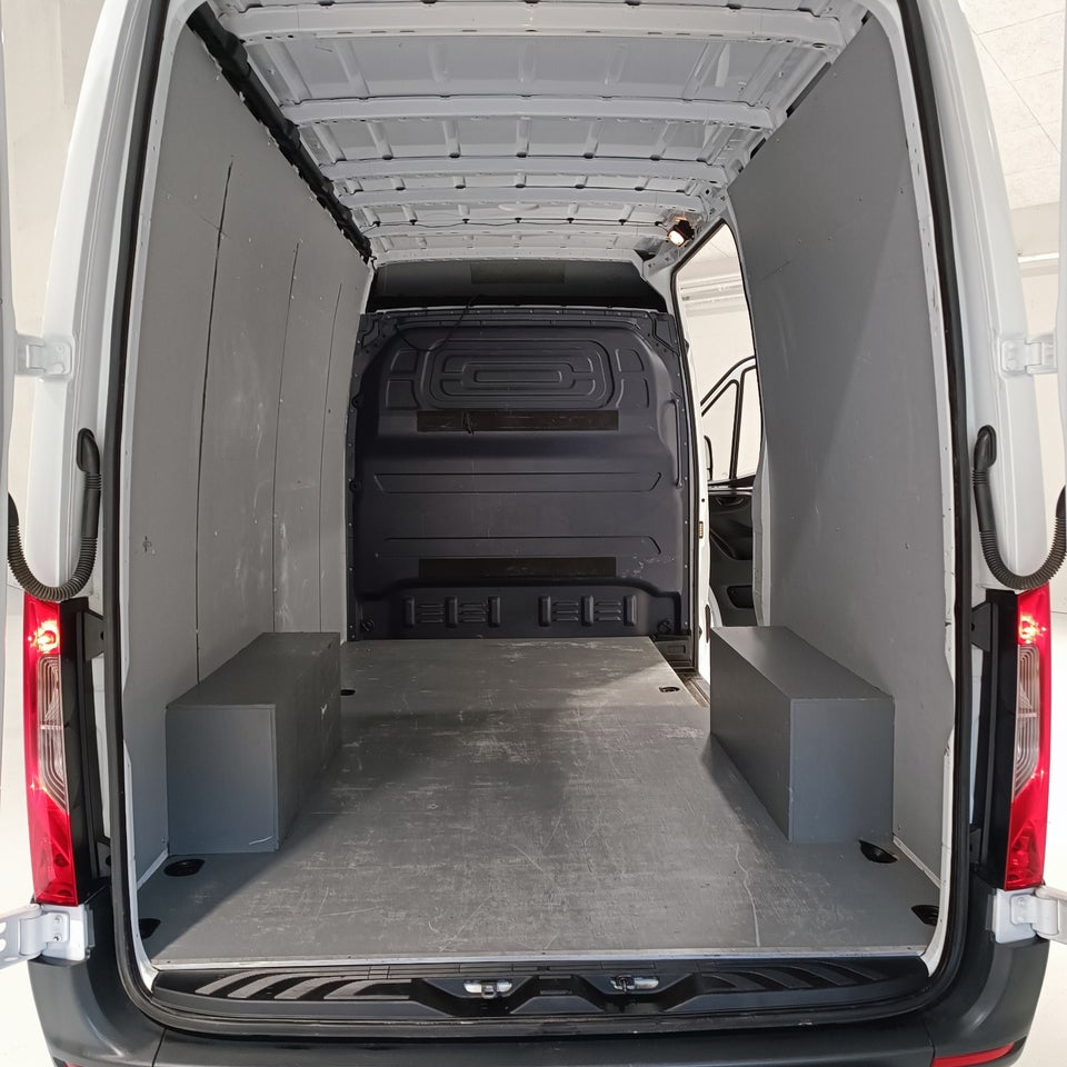 Mercedes Sprinter 317 2,0 CDi A2 Kassevogn aut. RWD