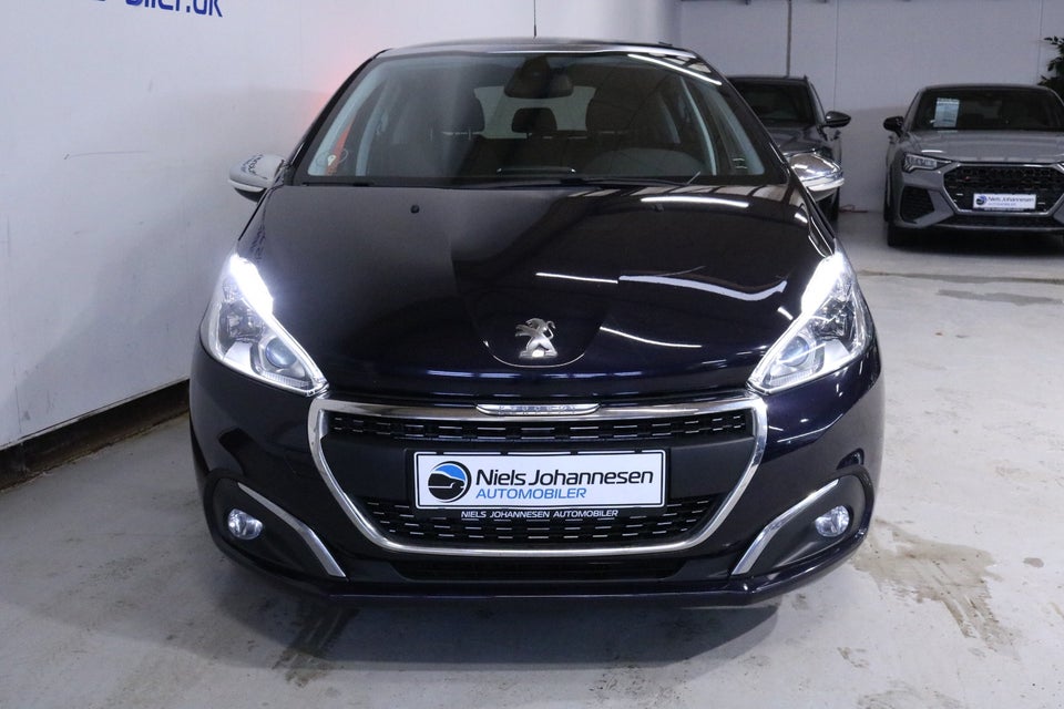 Peugeot 208 1,6 BlueHDi 100 Allure Sky 5d