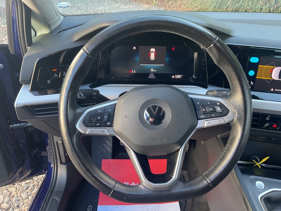VW Golf VIII 1,0 TSi 110 5d
