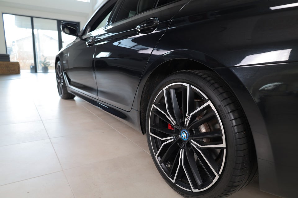 BMW 545e 3,0 M-Sport+ xDrive aut. 4d
