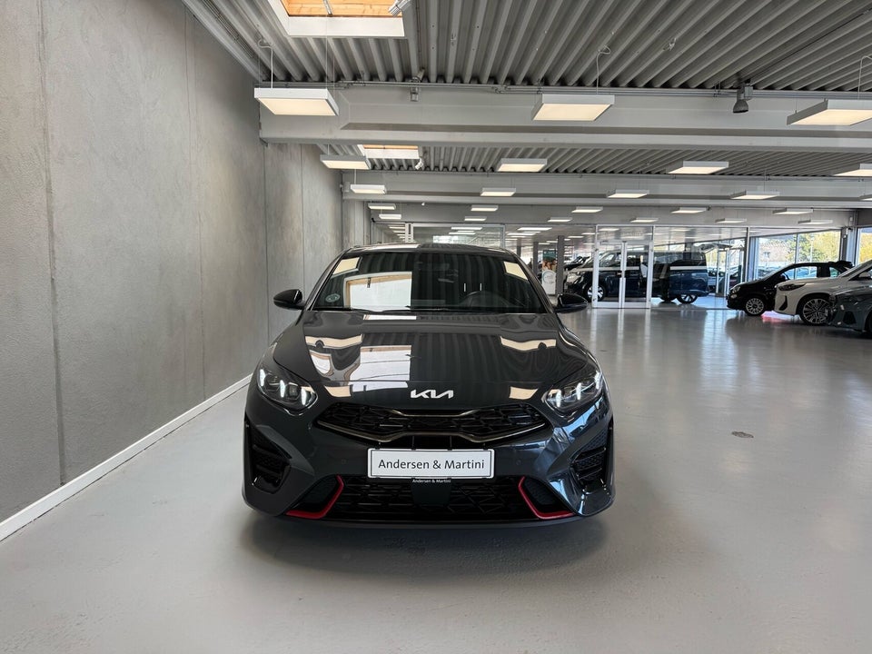 Kia ProCeed 1,6 T-GDi GT DCT 5d