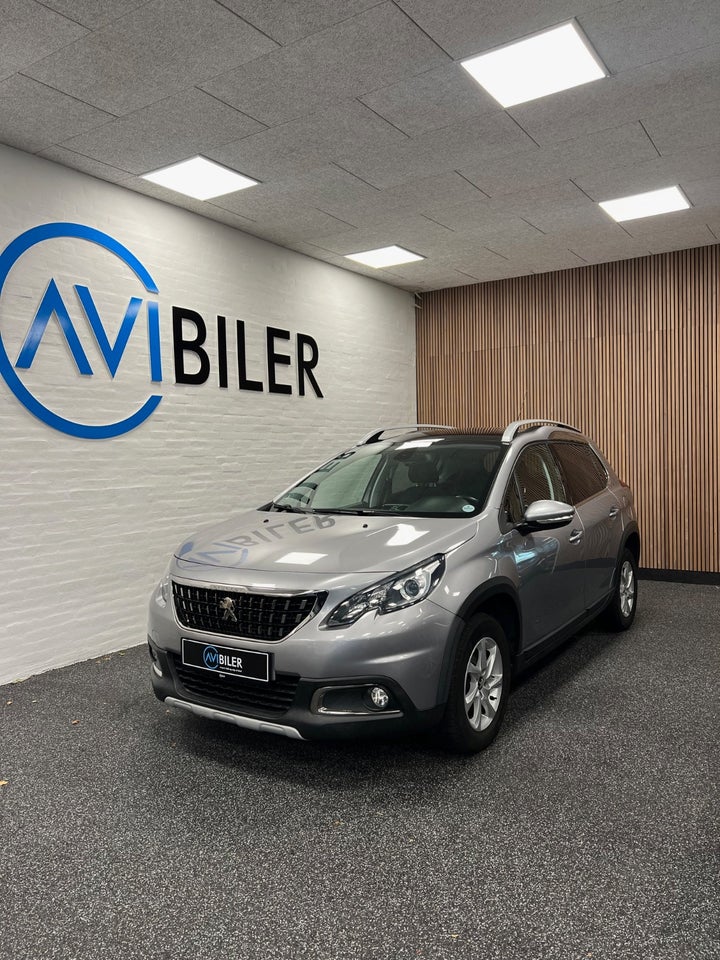 Peugeot 2008 1,2 e-THP 110 Allure Sky 5d