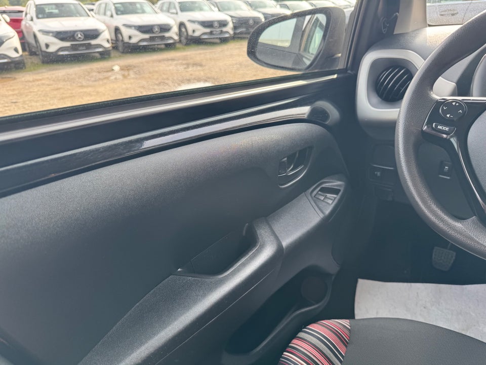 Citroën C1 1,2 PureTech Extravaganza 5d
