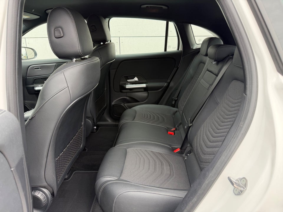 Mercedes EQA250 5d