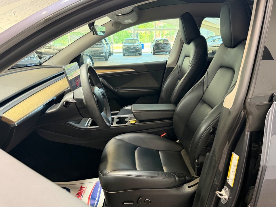 Tesla Model Y RWD 5d