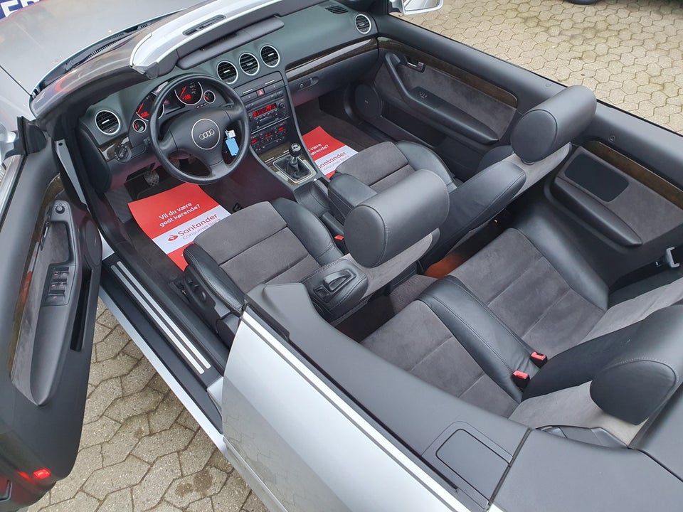 Audi A4 3,0 V6 Cabriolet 2d