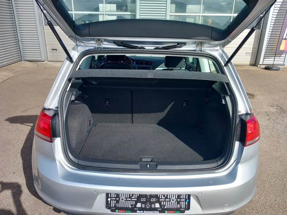 VW Golf VII 1,2 TSi 105 Trendline BMT 3d