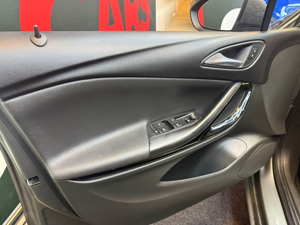 Opel Astra 1,2 T 110 Elegance 5d