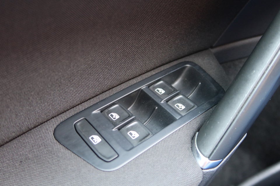 VW Golf VII 1,4 TSi 125 Comfortline Variant 5d