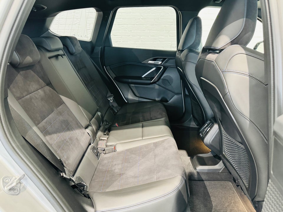 BMW iX1 eDrive20 M-Sport 5d