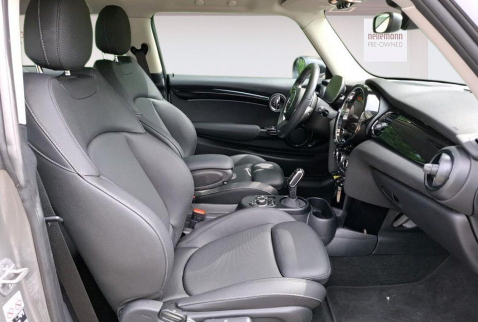 MINI Cooper SE Classic Trim 3d