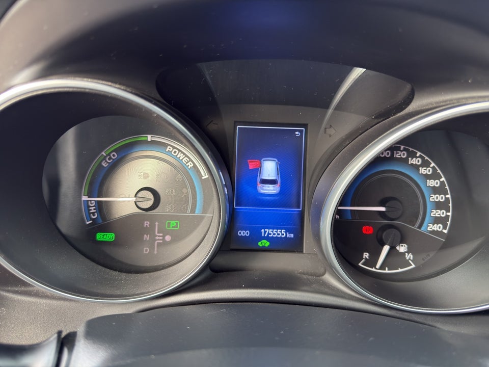Toyota Auris 1,8 Hybrid H1 Touring Sports CVT 5d