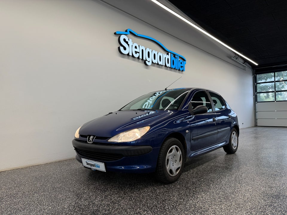 Peugeot 206 1,6 XR 5d