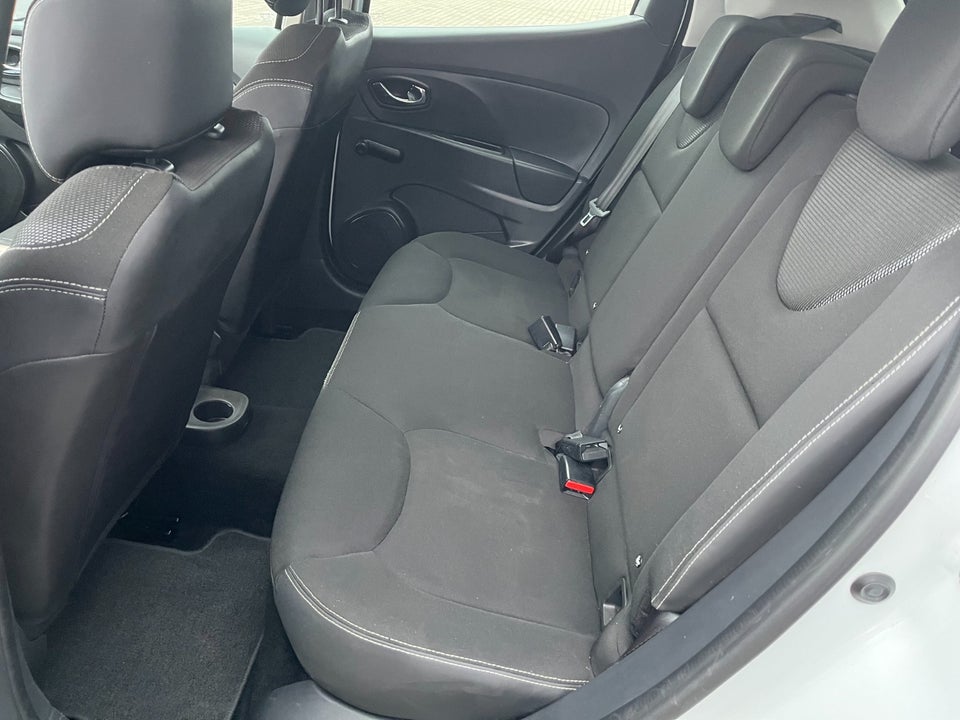 Renault Clio IV 1,5 dCi 90 Expression 5d