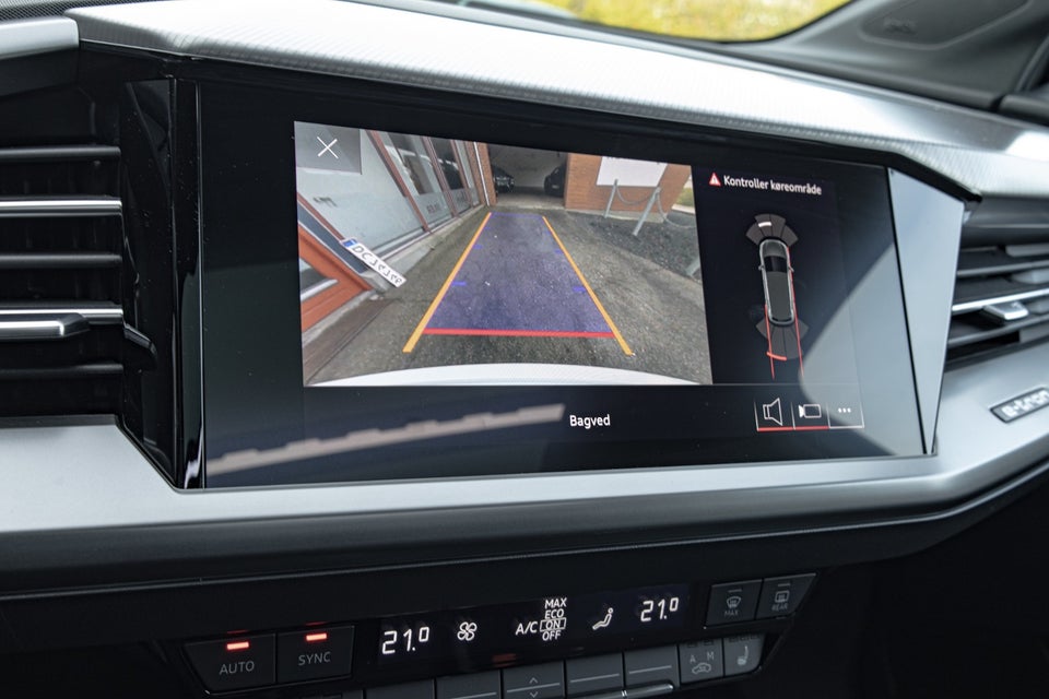 Audi Q4 e-tron 50 quattro 5d