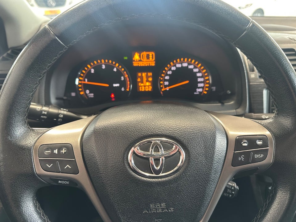 Toyota Avensis 2,0 D-4D T3 4d
