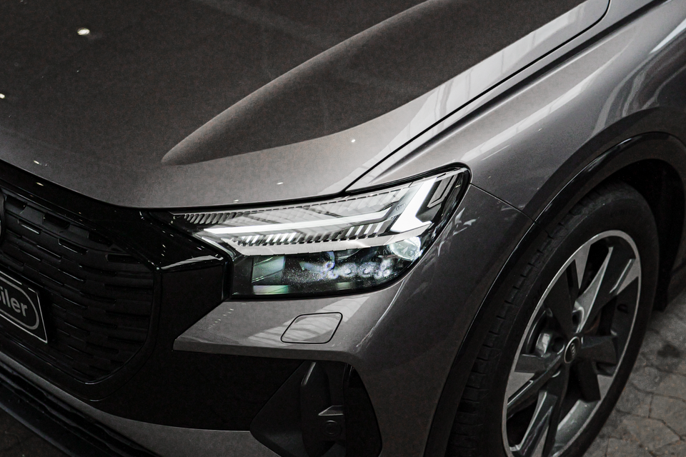 Audi Q4 e-tron 45 S-line quattro 5d