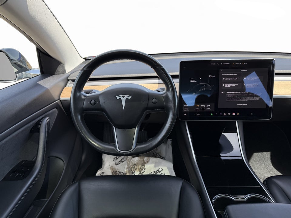 Tesla Model 3 Long Range AWD 4d