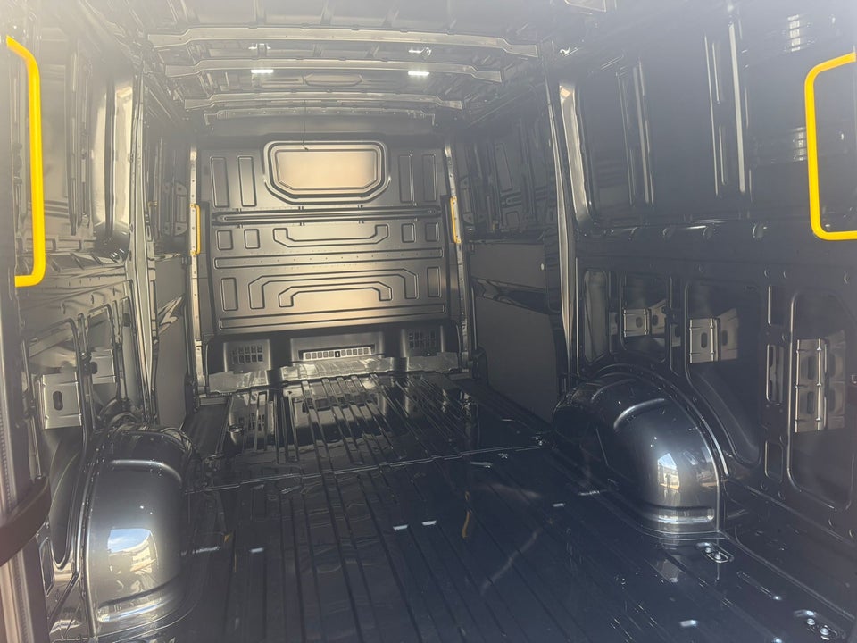 MAN TGE 2,0 3.180 Kassevogn L3H2 aut. FWD