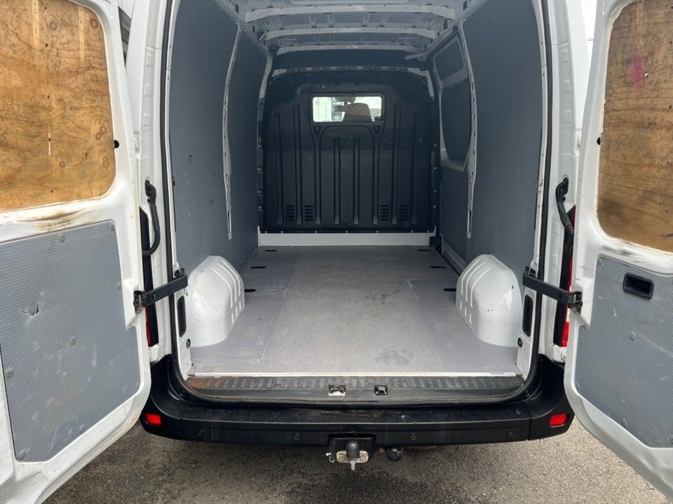 Nissan NV400 2,3 dCi 145 L2H2 Comfort Van