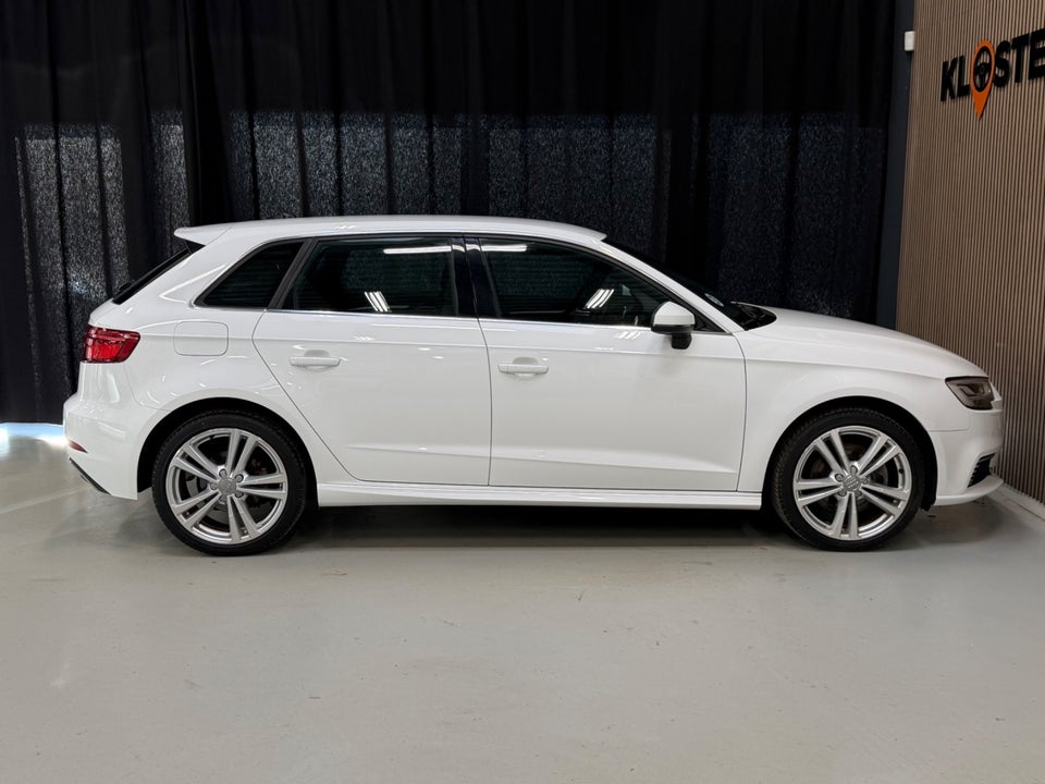 Audi A3 40 TFSi e Prestige Sportback S-tr. 5d