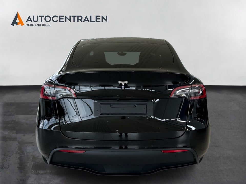 Tesla Model Y Long Range AWD 5d