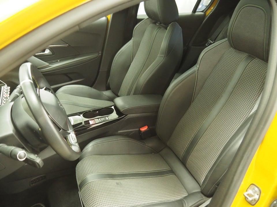 Peugeot e-208 50 GT Line 5d