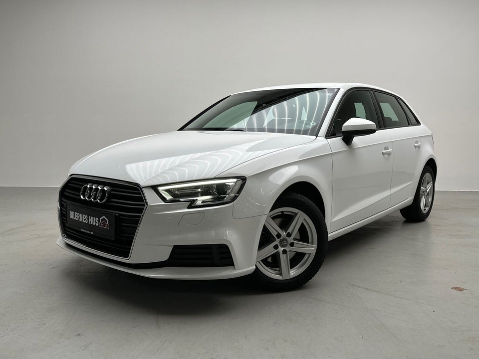 Audi A3 1,6 TDi 116 Sportback 5d