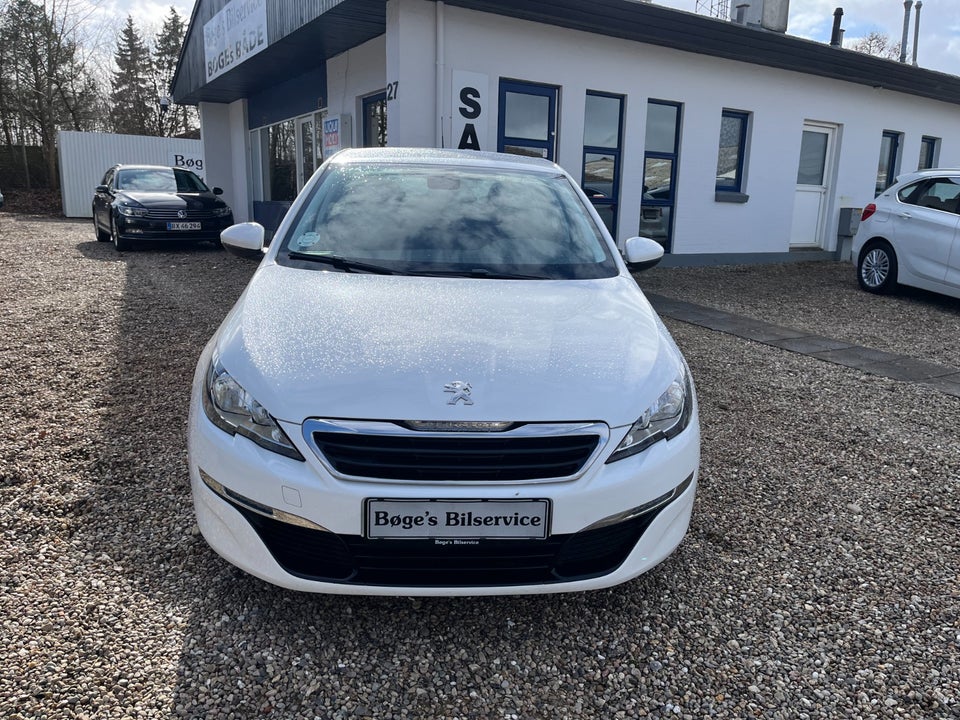 Peugeot 308 1,6 BlueHDi 120 Active 5d